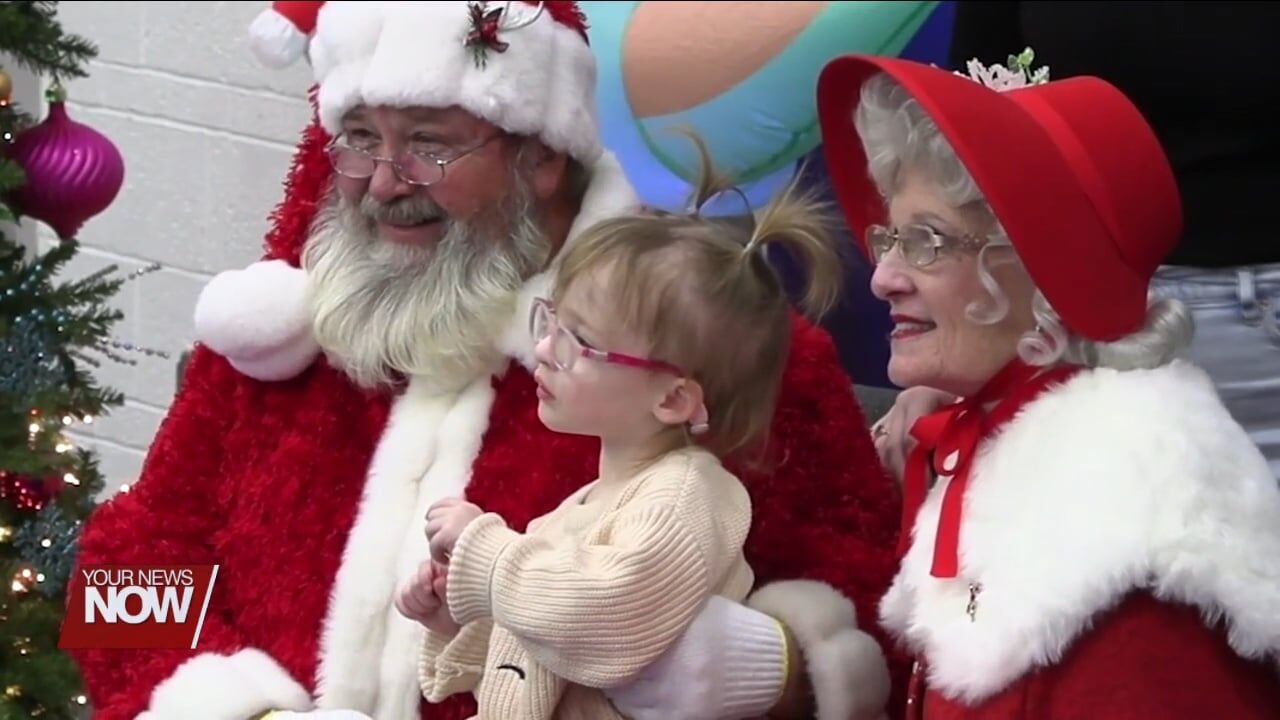 Cenovus Lima Refinery hosts Christmas party for Children's Developmental Center students